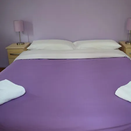Hostal MiMi Las Ramblas-3